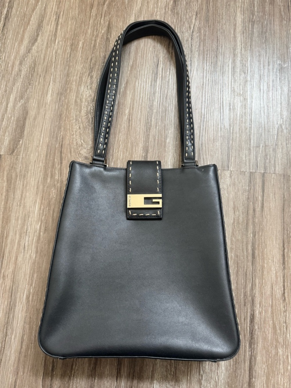Vintage Guess Black Leather Shoulder Bag with Cream Stitching